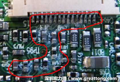 電路板疑似腐蝕氧化，懷疑電流異常過(guò)熱造成