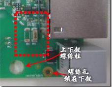 有人認(rèn)為電容旁邊已經(jīng)有螺絲將電路板固定于機(jī)殼上了，不應(yīng)該發(fā)生電路板彎曲的現(xiàn)象才對。
