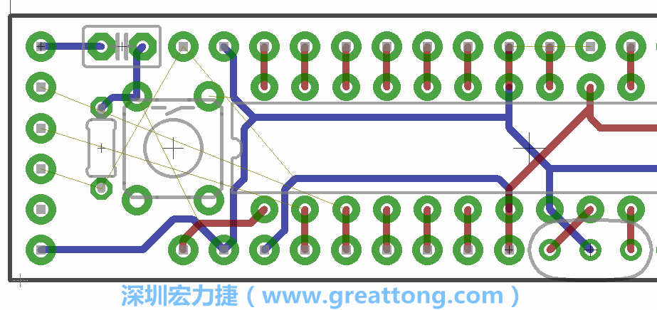 4.1. 把剩下的元件移動到電路板工作區(qū)上。