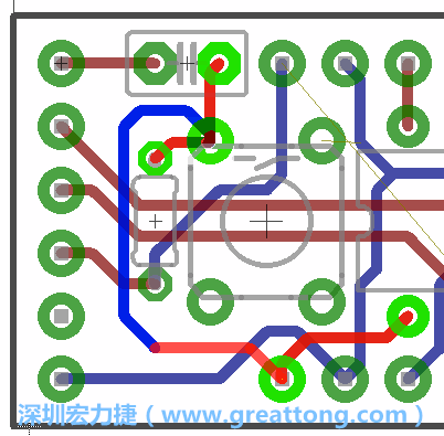 為了要創(chuàng)造一個電路通道，首先要先點擊重置開關的連結點進行布線，在電路板的背面繪制線路直到其它線路前的乾淨區(qū)域。