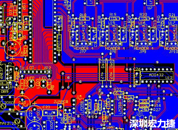 一般產(chǎn)品的PCB設計，多數(shù)先決定元件布局，再進行線路連接，于元件位置就先改善干擾問題，再從線路細節(jié)著手改善產(chǎn)品。